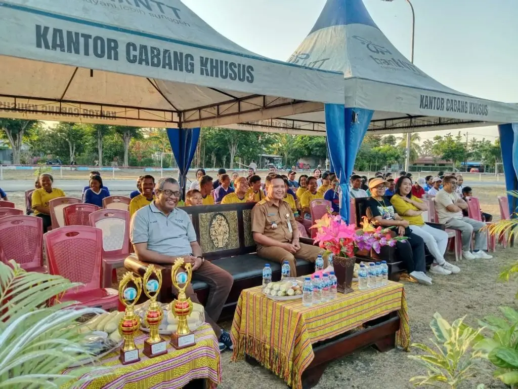 Rehobot Bakunase Rayakan Bulan Keluarga Dengan Lomba Permainan Tradisional
